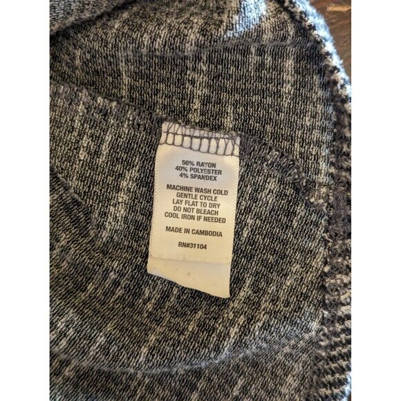 Wonderly lightweight black and white marled sweater, women size Large - Picture 8 of 8